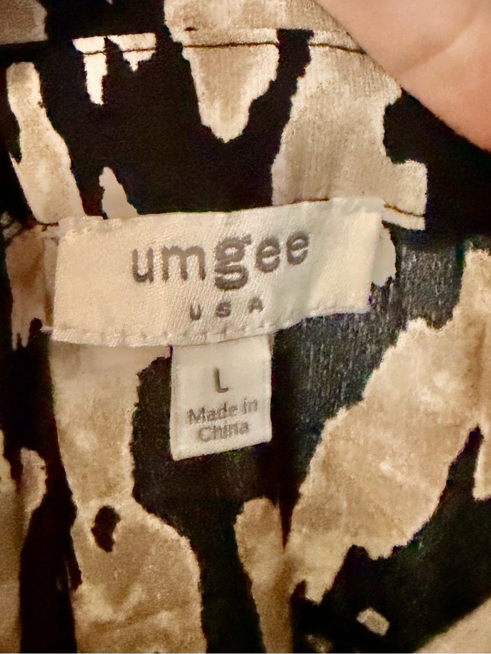 Umgee Black and Cream Abstract Tiered Dress - Picture 3 of 3